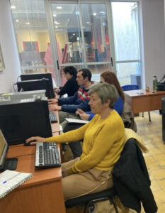 Empezaron los cursos de Operador PC turno matutino que se dictan en EID -Florida de la bibliotec