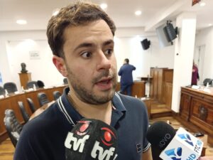 7957004d-158f-4301-a240-cba754c49848