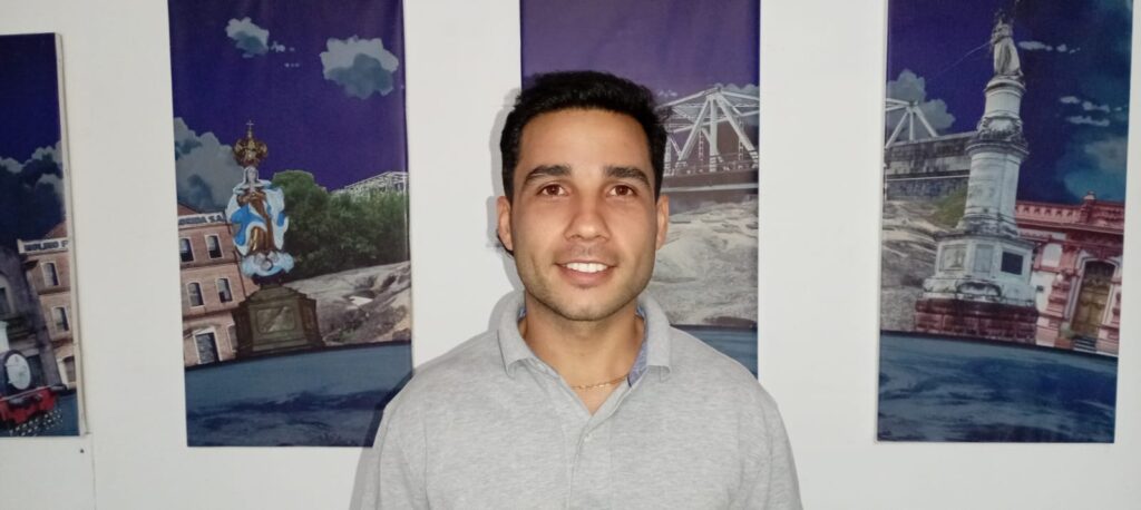 b5e2cb08-e712-49fe-82dc-2d08991428d3