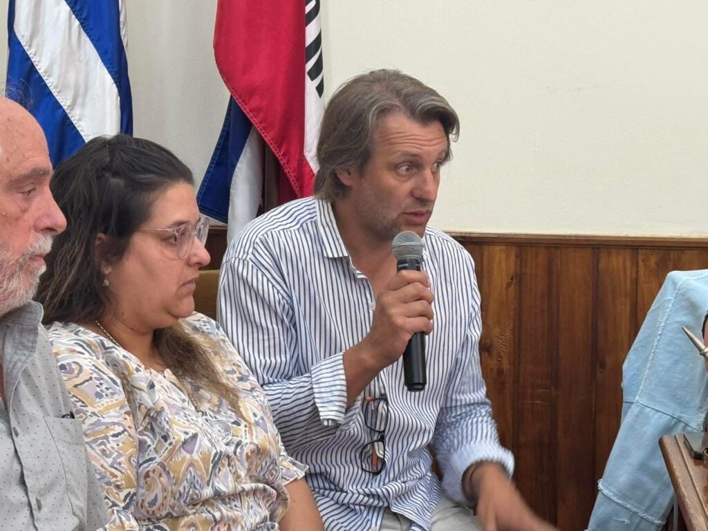 a09f2d24-e017-4e5a-a9db-9d1ffd93ce94