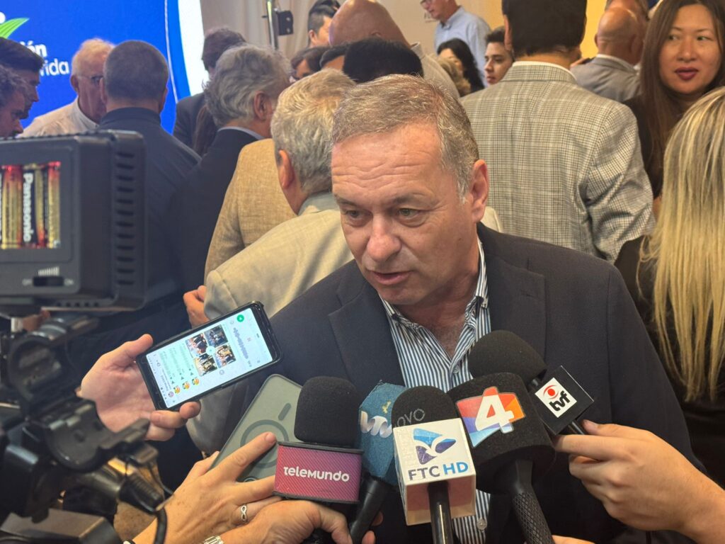 01e2d640-a0aa-49b0-9a51-c6d95a9faec7