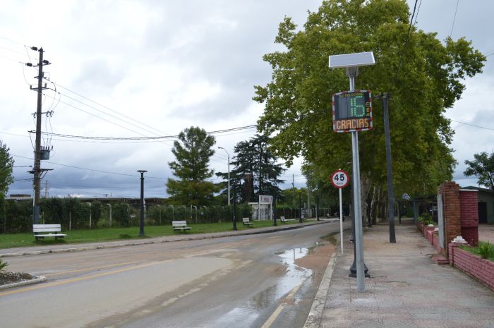 041e7d1a-d37c-4f00-8ef6-ba5f562a2d20