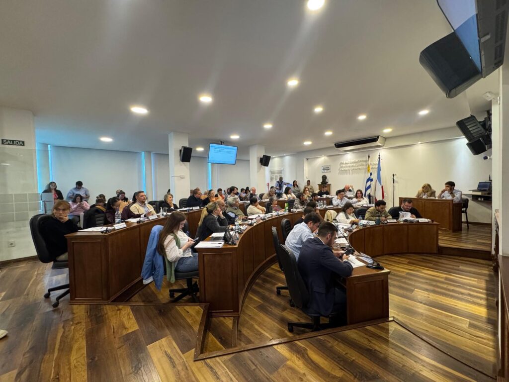 d5da2113-fc28-43be-ad28-4649be235679