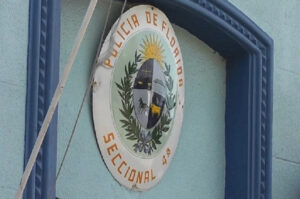 escudo sarandi grande_15